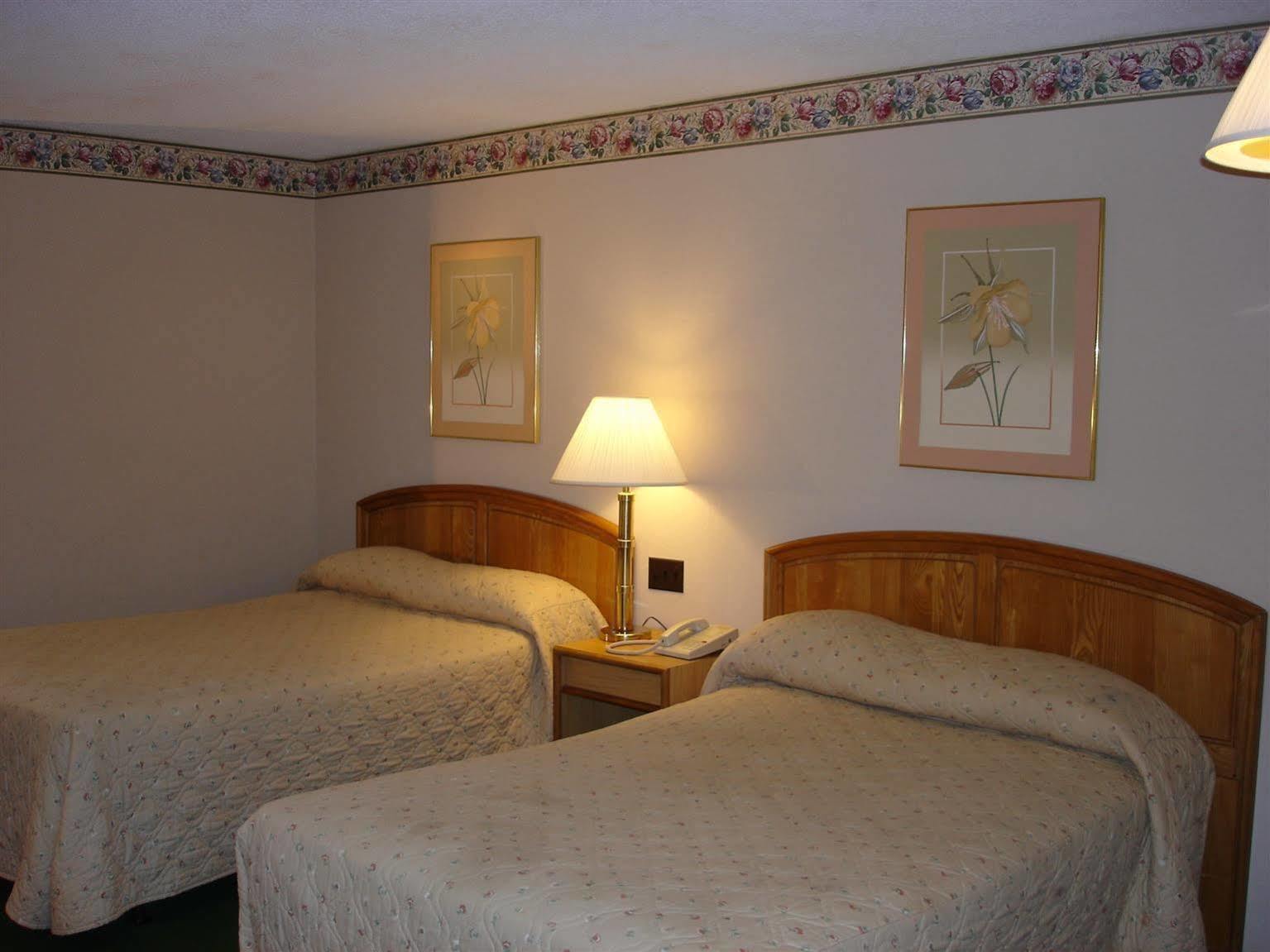 Bravo Inn Greensboro Jamestown Habitación foto