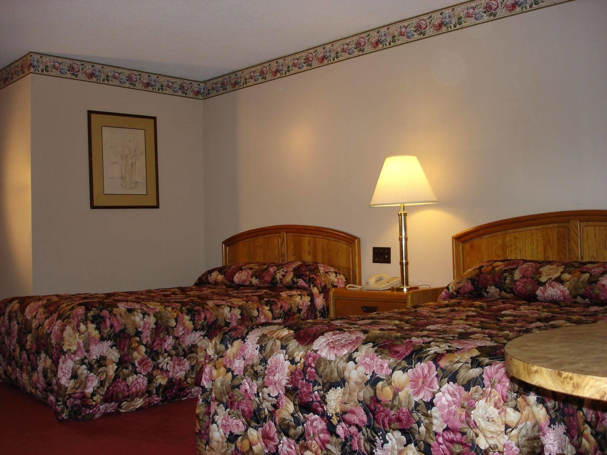 Bravo Inn Greensboro Jamestown Exterior foto